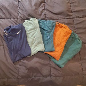 Five solid/pocket t-shirts - Medium - Volcom/Element/Vans/Nike
